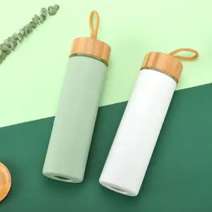 Di modo di Disegno A Parete Singola Infrangibile Vetro Borosilicato Bottiglia Di Vetro portatile con coperchio di bambù