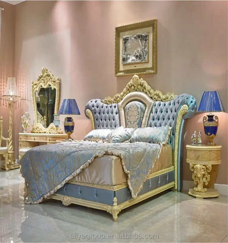 世界の宝物イタリアのアンティークファッショナブルな寝室の家具/華やかな花のデザイン刻まれた木製と真鍮の寝室のキングベッド