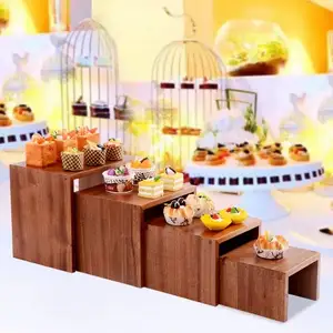 餐厅柜台设计的自助餐设备中国木制餐饮装饰甜点展示 risers 木制自助餐摊