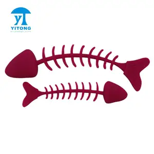 Cane da masticare giocattolo animali domestici giocattoli a forma di pesce best seller silicone pesce Pet masticare giocattoli per cani