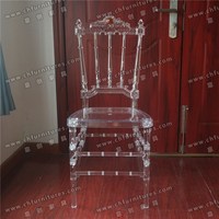 Chaise de mariage en plastique YC-AS83, acrylique transparent cristallin, durable, pour salle à manger, design roi et reine, en vente