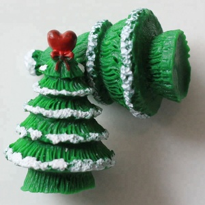 <span class=keywords><strong>Figuras</strong></span> de Árboles de Navidad de Resina, Miniaturas para Jardín, Muñecas, Juguetes para Casa de Muñecas, Accesorios de Micropaisaje DIY, Venta al por Mayor - Product Image 5