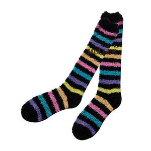 <span class=keywords><strong>Chaussettes</strong></span> hautes en peluche jacquard pour femmes - <span class=keywords><strong>Chaussettes</strong></span> d'hiver moelleuses avec motif rayé pour un usage quotidien - Product Image 1