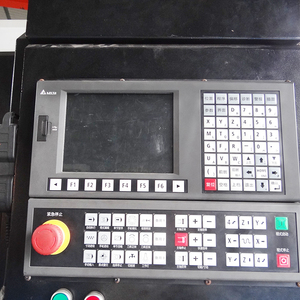 Centro de Mecanizado CNC de Tipo Gantry para Accesorios de Fontanería y Máquina Peladora de Grifos CNC - Product Image 5