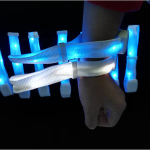 Slimme RF-afstandsbediening LED-armband voor bruiloften en grote concerten DMX 512 knipperende armband bruiloftfavoren - Product Image 1