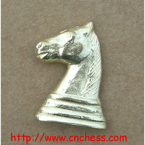 Alfiler de caballero y torre de ajedrez dorado - Product Image 3