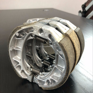 Freins à <span class=keywords><strong>tambour</strong></span> pour moto, disque, chaussure de <span class=keywords><strong>frein</strong></span> <span class=keywords><strong>arrière</strong></span>, en alliage, fabriqué en chine, pièces de moto, nouveauté - Product Image 2