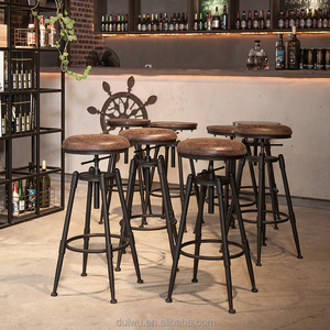 Nuovo design all'ingrosso nero <span class=keywords><strong>vintage</strong></span> battuto girevole in ferro metallo sedia sgabello da <span class=keywords><strong>bar</strong></span> per bancone <span class=keywords><strong>bar</strong></span> - Product Image 4