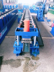 クイックチェンジサイズ100-600mm厚さ1-<span class=keywords><strong>2mm</strong></span>穴あきラダータイプケーブルトレイロール成形機