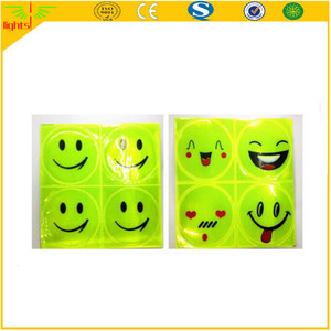 Maßgeschneiderte wasserdichte glow in <span class=keywords><strong>the</strong></span> dark emoji decor aufkleber für kinder und bike scary reflektierende aufkleber - Product Image 2