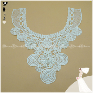 Nuevo estilo, bordado a máquina, escote soluble en agua, cuello de encaje de poliéster con perlas y diamantes de imitación para prendas de vestir - Product Image 2