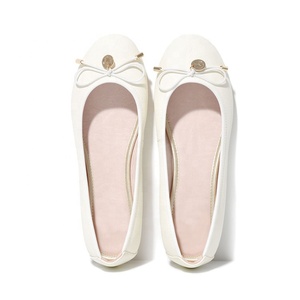 Guangzhou ballerine zapatos de baile de Ballet de cuero plano con punta redonda para mujer - Product Image 4
