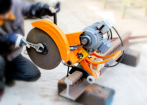 <span class=keywords><strong>Machine</strong></span> à couper les rails en acier QG-4II, nouvelle vente chaude 2026, coupe-disque abrasif pour rails - Product Image 2