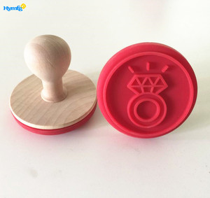 Ngày Valentine <span class=keywords><strong>Cookie</strong></span> stamper với tay cầm bằng gỗ yêu bạn Silicone <span class=keywords><strong>Cookie</strong></span> tem dập nổi <span class=keywords><strong>Cookie</strong></span> cắt được thực hiện với tình yêu Logo - Product Image 3