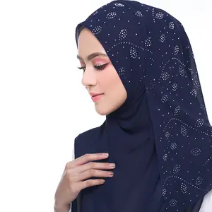 平原泡沫雪纺围巾与水钻马来西亚闪光穆斯林头巾披巾头套