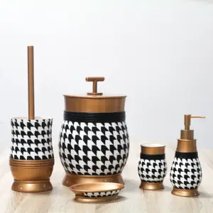 Neues Design 5 Stück Goldharz WC und Bad zubehör Set Luxus