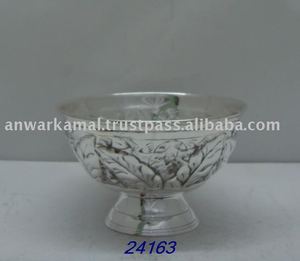 Cuenco para servir frutas Chapado en plata y latón ecológico con soporte para regalos de empresa - Product Image 2