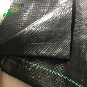 Grosir Mulsa Kain Tenun Hitam, Tikar Penghalang Rumput Ganja, Jaring Kain Uv Tanah Tembus Hujan Air - Product Image 5