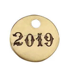 Disc Vorm Metalen Logo Plaat 2019 Antiek Goud Afwerking Gestempeld Logo Metal Plaques