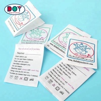 Écologique en gros Logo Personnalisé Imprimé 100% Polyester Satin Étiquettes De Lavage pour Bébé Vêtements