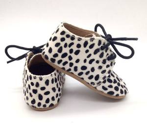 2023 mode OEM fourrure cuir à lacets bébé garçon chaussures <span class=keywords><strong>1</strong></span> an - Product Image 3