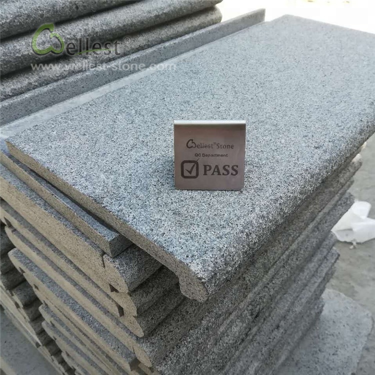 Рифленая кромка Bullnose G654 из серого гранита