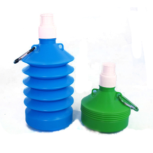 Vente en gros Sports Gym voyage Bouteilles d'eau pliables en silicone pliables avec <span class=keywords><strong>pailles</strong></span> et horodatage - Product Image 1