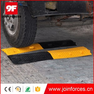 Barreras de Goma Reciclada de Alta Calidad para Reducir la Velocidad en Carreteras, para Mayor Seguridad Vial, 10-15 mph - Product Image 5