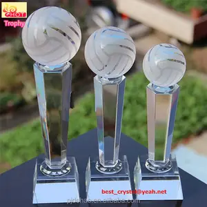 Bán Buôn Giá Rẻ Tùy Chỉnh Logo Khắc K9 Bóng Chuyền Giải Thưởng Pha Lê Glass Bóng Chuyền Trophy