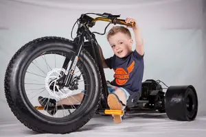 新的 3 轮电动婴儿滑板车疯狂的孩子自行车漂移三轮车为儿童和成人
