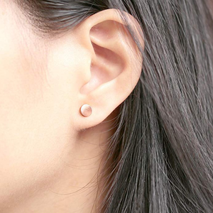 <span class=keywords><strong>Orecchini</strong></span> a pois In oro rosa 18 carati placcati semplici <span class=keywords><strong>orecchini</strong></span> a pois <span class=keywords><strong>piccoli</strong></span> In <span class=keywords><strong>argento</strong></span> <span class=keywords><strong>orecchini</strong></span> a bottone <span class=keywords><strong>piccoli</strong></span> In oro - Product Image 4