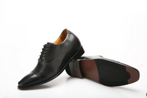 <span class=keywords><strong>I</strong></span> pattini di cuoio su ordinazione fatti a mano degli uomini italiani si adattano ai pattini ufficiali degli uomini di affari - Product Image 4