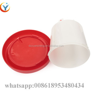 Mangiatoie e bevitori automatici per pollame in plastica per piccioni di pollo/mangiatoie per polli e <span class=keywords><strong>serbatoio</strong></span> per bevitori di acqua - Product Image 4