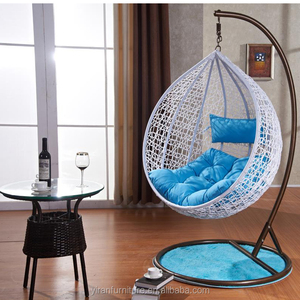 <span class=keywords><strong>Silla</strong></span> de Metal Moderna para Exteriores con <span class=keywords><strong>Base</strong></span> para Espacios al Aire Libre, Jardín y Uso en Hoteles - Product Image 2