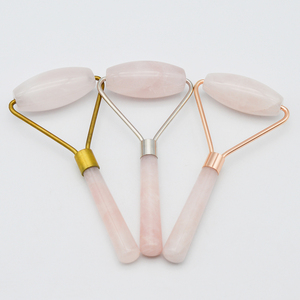 <span class=keywords><strong>Rullo</strong></span> in Quarzo Rosa Fatto a Mano <span class=keywords><strong>per</strong></span> il Viso Anti-Invecchiamento e Lifting 100% Naturale Strumento di <span class=keywords><strong>Massaggio</strong></span> <span class=keywords><strong>Facciale</strong></span> <span class=keywords><strong>per</strong></span> Rughe - Product Image 1