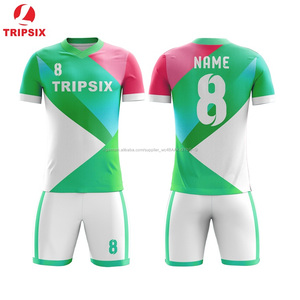 Nach Maß Günstige Grün Und Weiß Fußball-team Jersey Online - Product Image 1