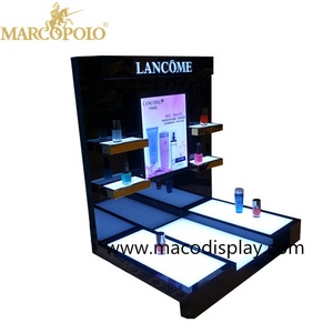Superior Nhà Máy Truy Cập Hàng Đầu Acrylic Mỹ Phẩm Hiển Thị Đứng Với Ánh Sáng LED - Product Image 4