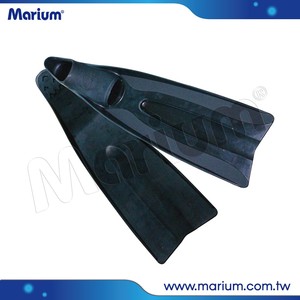 Palmes de natation et de plongée à lame longue, souples, en caoutchouc, à drainage rapide, noires/bleues, durables, avec poches intégrales pour les pieds – Meilleures ventes - Product Image 4