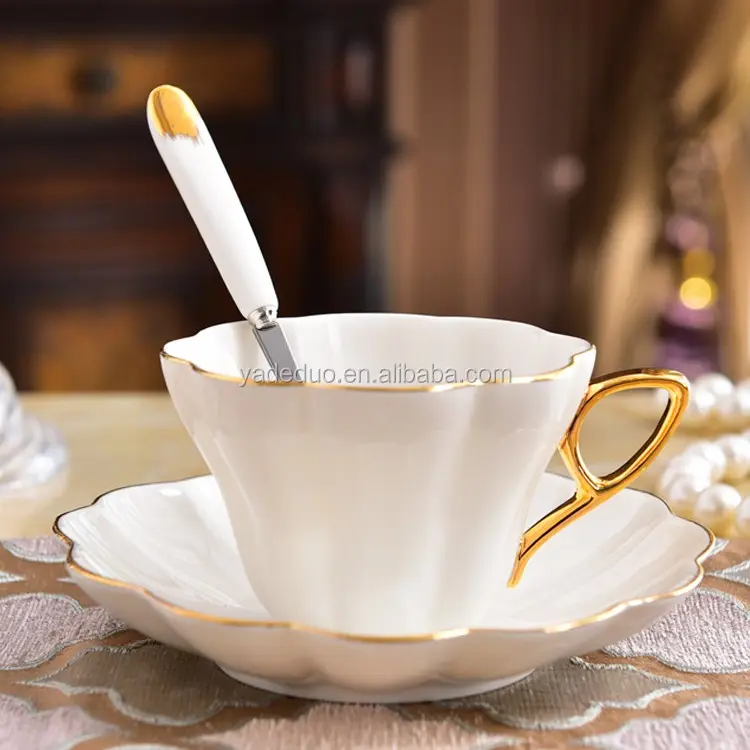 Taza de café y platillo de línea dorada de cerámica con logotipo personalizado, plato de taza de té elegante de porcelana