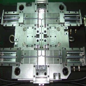 Peine de pelo de plástico de precisión, fabricación de moldes - Product Image 2