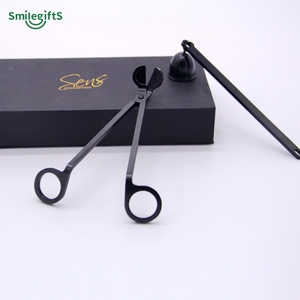 <span class=keywords><strong>Kit</strong></span> d'entretien des bougies en laiton doré de luxe, avec éteignoirs, coupe-mèches, ciseaux et trempettes - Product Image 3