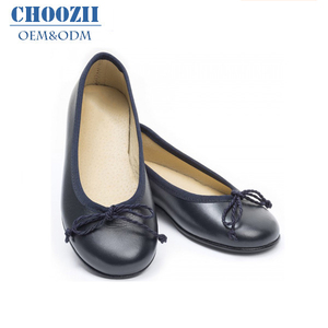 Choozii Nero Bianco Piatto Scarpe di Cuoio di Balletto Delle Ragazze Del Bambino Sveglio Slip on Semplice a Buon Mercato Molle Del Bambino Dei Pattini di Balletto con Big Bowtie - Product Image 2