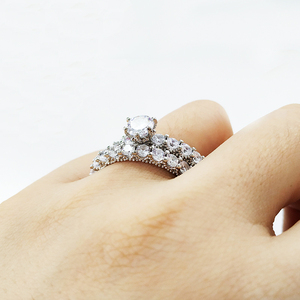 CAOSHI Meilleure Vente Bijoux de <span class=keywords><strong>Mariage</strong></span> et Fiançailles Ensemble de 2 Bagues en Laiton Plaqué Argent <span class=keywords><strong>Or</strong></span> pour Mariée avec Zircone Cubique 3A pour Femmes et Dames - Product Image 5