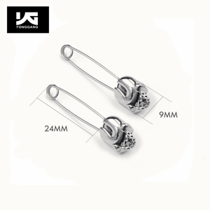 Nuovi Uomini <span class=keywords><strong>Orecchini</strong></span> In Acciaio Pin di Sicurezza in Acciaio Testa Del Cranio <span class=keywords><strong>Orecchini</strong></span> Irregolare <span class=keywords><strong>Orecchini</strong></span> per Le Donne e Gli Uomini Dei Monili - Product Image 3