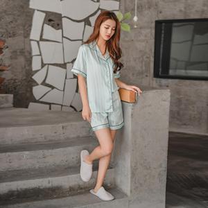 Pyjamas en soie sexy pour femmes, vêtements de nuit tendance, vêtements chauds pour la maison, pyjamas à carreaux de Noël, ensemble de pyjamas rayés personnalisés - Product Image 6