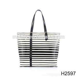 h2597 2014 rayé <span class=keywords><strong>noir</strong></span> <span class=keywords><strong>et</strong></span> <span class=keywords><strong>blanc</strong></span> sac à main des femmes - Product Image 1