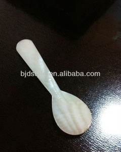 Natural Concha madre perla cuchara para la degustación caviar - Product Image 1