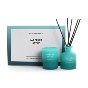 <span class=keywords><strong>Set</strong></span> hadiah pewangi Hari Valentine mewah <span class=keywords><strong>Set</strong></span> hadiah pewangi lilin kedelai beraroma romantis rumah