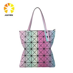 Características de la <span class=keywords><strong>moda</strong></span> <span class=keywords><strong>revista</strong></span> de la <span class=keywords><strong>mujer</strong></span> del bolso - Product Image 1
