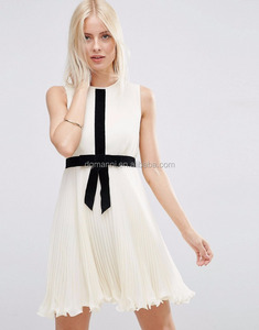 Occasion de femmes Plissée Robe Patineuse avec Contraste <span class=keywords><strong>Arc</strong></span> - Product Image 1